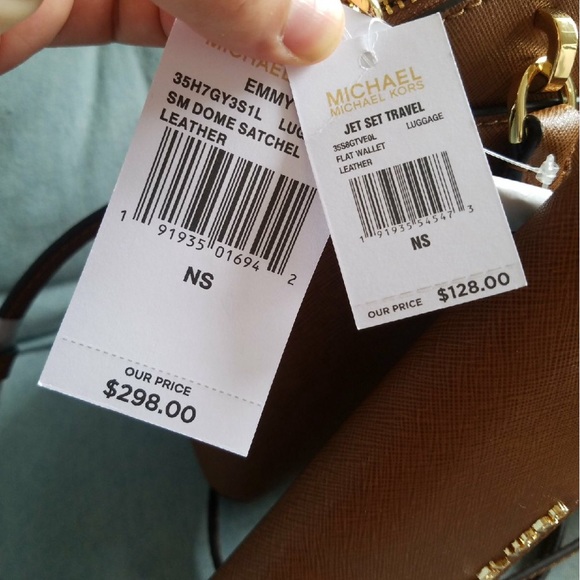 New set $450 wallet+bag Authentic Michael Kors - Picture 2 of 11